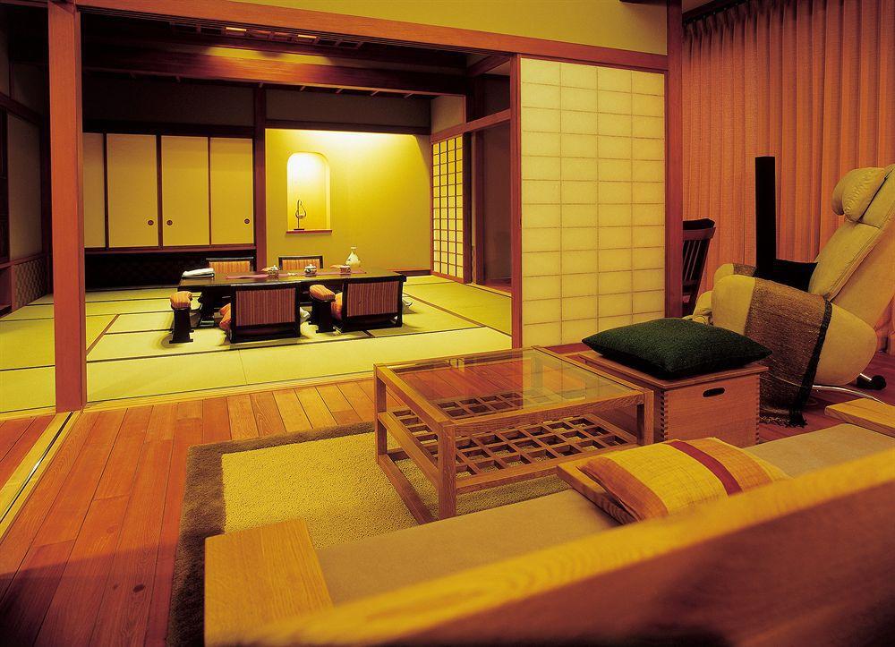 あかん鶴雅 別荘 鄙の座 阿寒湖畔 エクステリア 写真